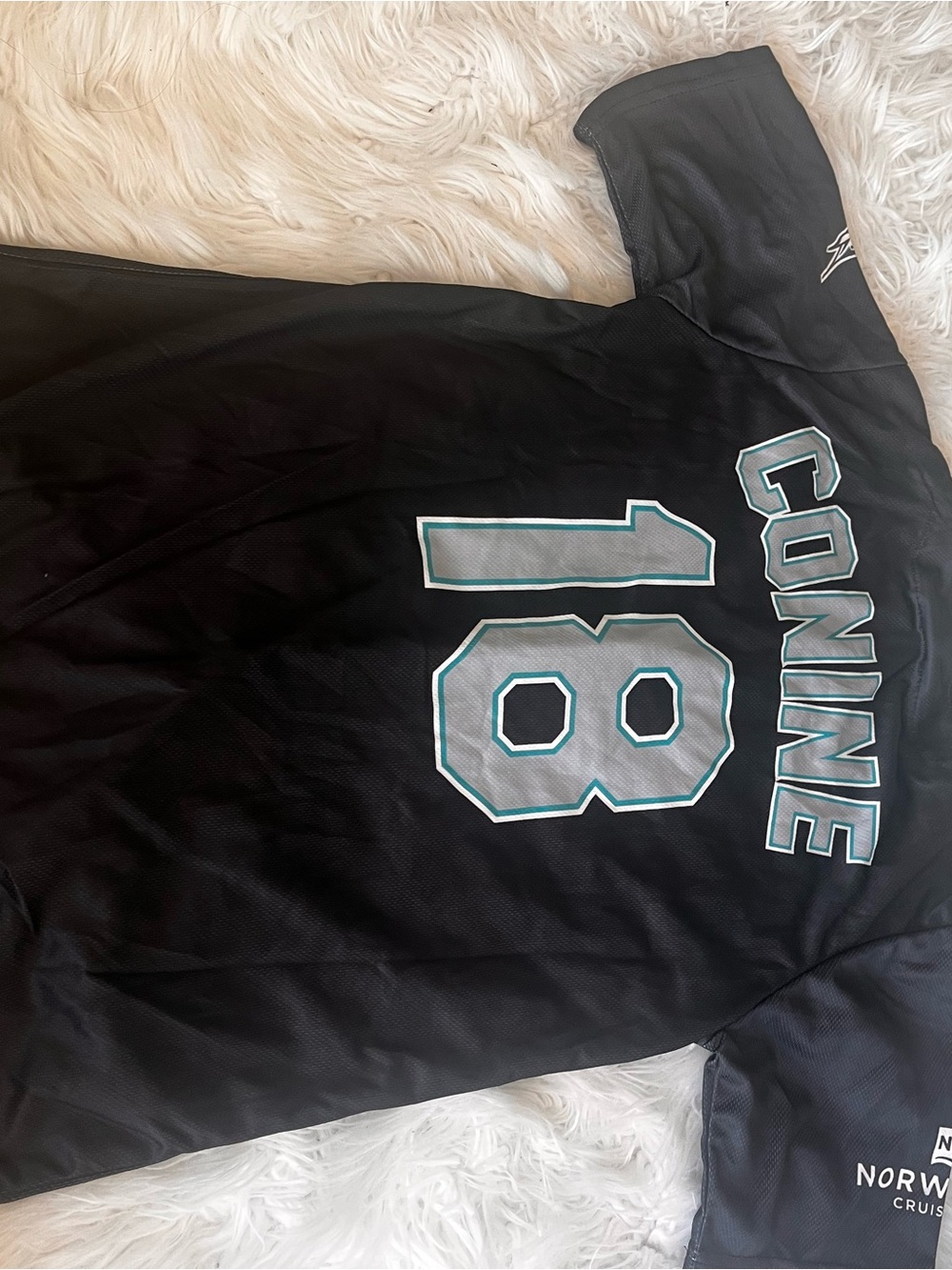Miami Marlins Black Team Jersey NWT - Picture 2 of 2